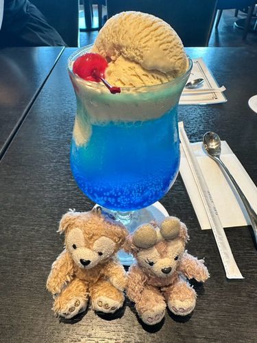 旦那とお馴染みの喫茶店まで
くつろぎに行ったわ🎶
相変わらず素敵なお店。