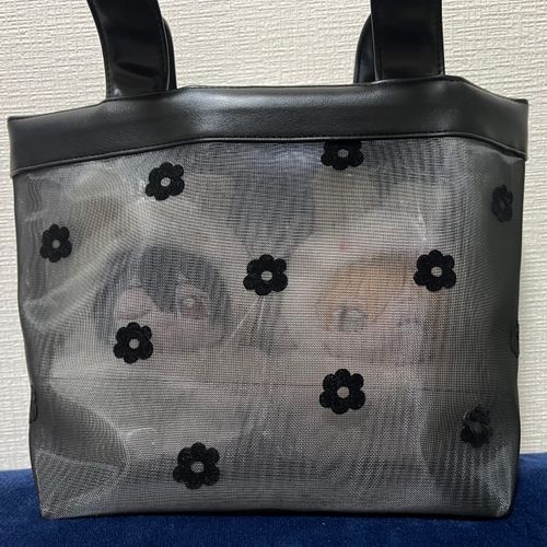 初めての痛バ👜
🥞少しカモフラージュが過ぎない？
🍅ぬい主の嬢ちゃんはぬいぐるみを持ち歩くのにまだ慣れておらんようじゃのう