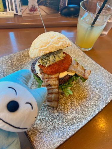 八甲田山を山越えしてハンバーガーを食べてきたよ〜