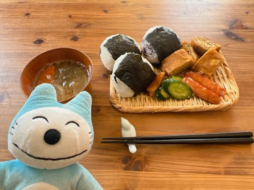 朝ごはんだよ〜