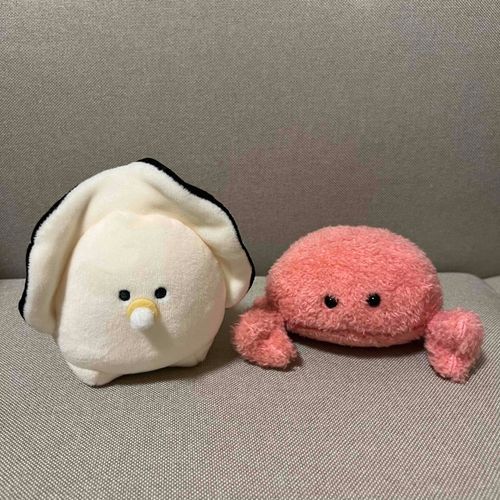 こちらは、かにさんの新しいおともだち『かきさん』です。