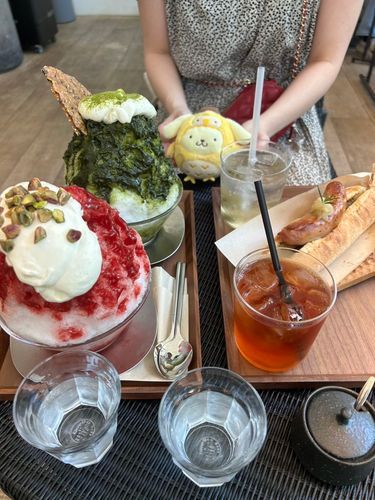 ぷいんもカフェついて行きました🎶
