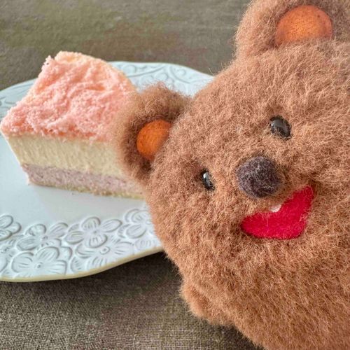 むーちゃんです！

ルタオの いちごドゥーブルフロマージュです！さわやかで、うまうまなのです！