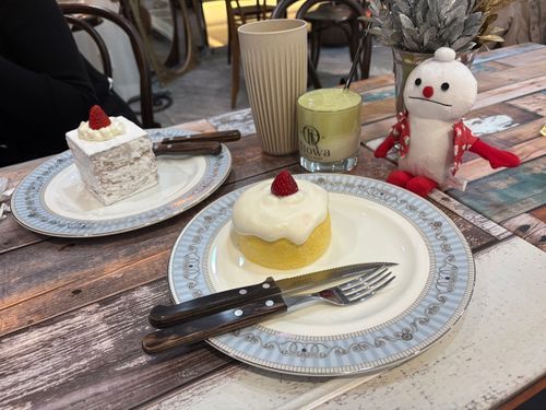 オシャレなカフェで休憩なう