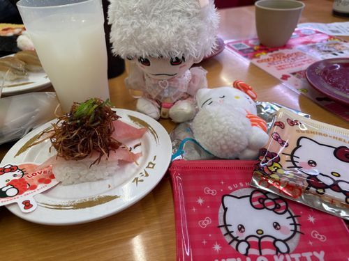 スシローキティちゃんコラボ
第二弾のめじるしも欲しい🥹