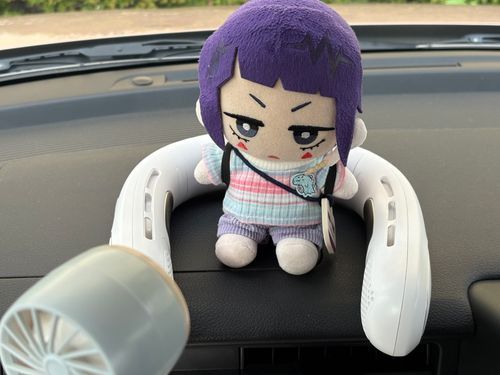 🎸「きょうは、ぬしのつういんつきそいをするよ✨
ねっちゅうしょうたいさく！のためのそうびはしっかりよういしたから、だいじょうぶ！…のはず🥵」