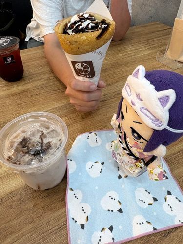🎸「ぱふぇとたぴおかみるくてぃ!のんだんだよ🥤
さいごまで、くりーむたくさんで、ろっく!なぱふぇだったよ✨」