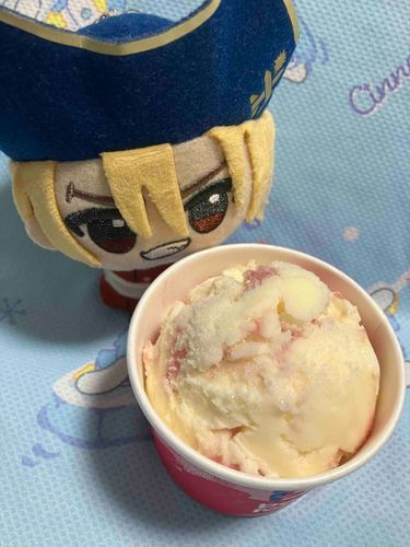 これはストロベリーチーズケーキだ
