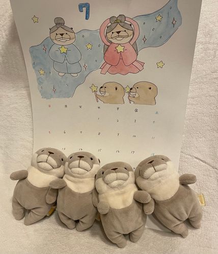 ７月になりましたネェ〜！
今月のカレンダーはこちらですゥ〜！
テーマ「七夕」だそうですヨォ〜！