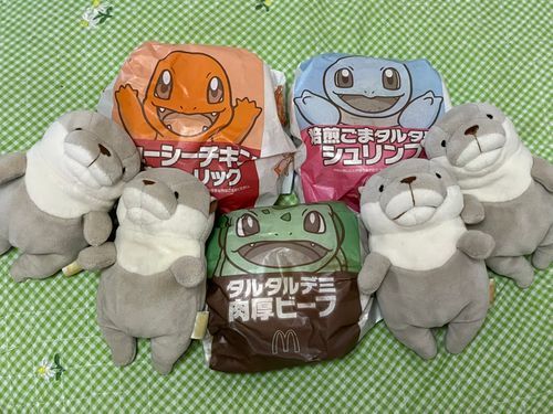 ポ○モンのハンバーガーですヨォ〜！
可愛い包み紙ですネェ〜