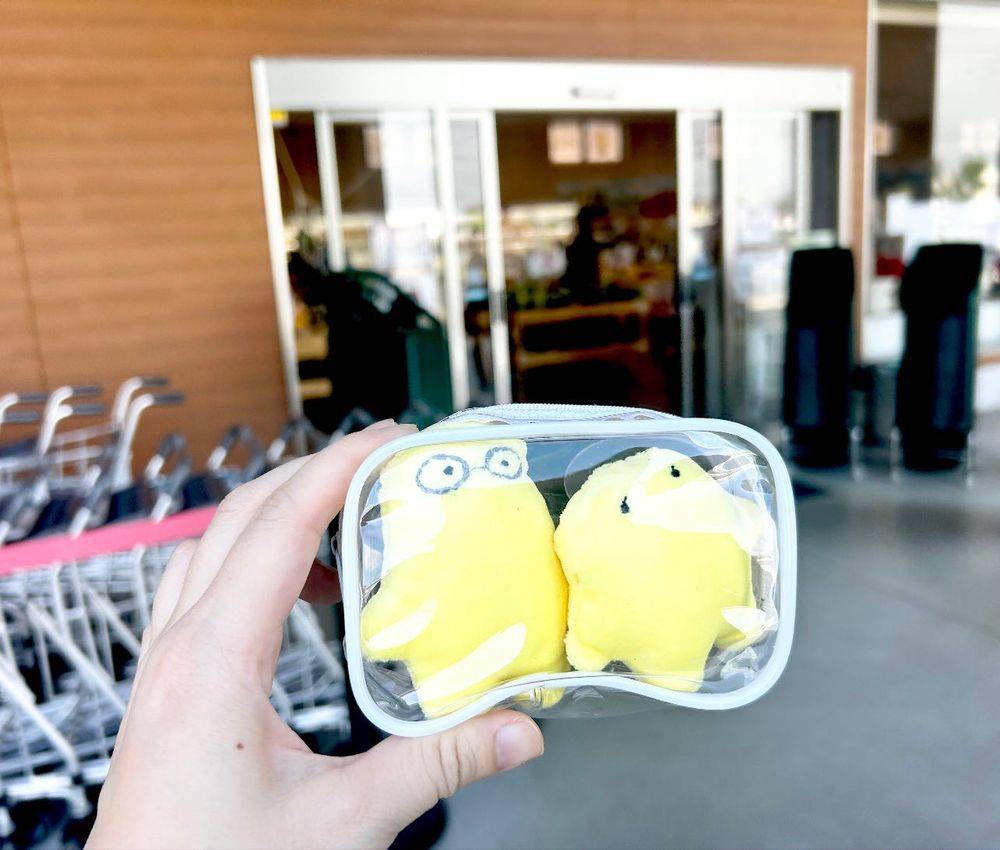 直売所に茄子を卸しました
夏野菜はいろんな農家さんが、びっくりするほど低価格で卸している激戦区です
干し芋妖精たちもあまりの量と安さに衝撃を受けたようです
周りに合わせないと売れないの悲しみ...
あんな安くて皆んなどうやって生活しているのやら