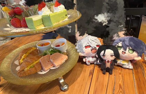 アフタヌーンティーと両手にくずもち