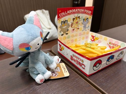 ニャルマーちゃんと一緒にカラオケも行った！にゃ！！