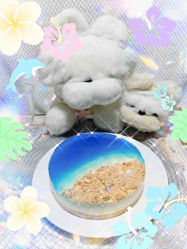 8月11日はインちゃんのお誕生日でした🎂
ケーキは海のケーキを作ったよ🏝️💙