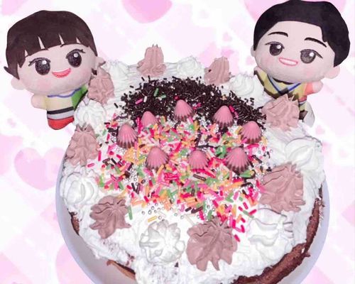 おともだちと作った甘甘ケーキ💘
ちょっと甘すぎたけどおいしかった🎶