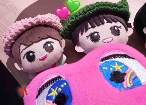 なんと、、、けけちゃまの新しいお友だち‼️
ゆういちろうお兄さんとまやお姉さん🩷💚歌のお兄さんお姉さんだよ🎤