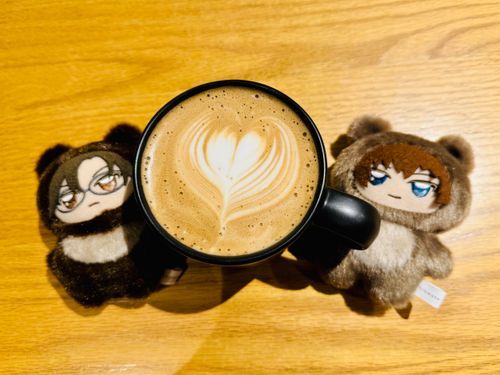クラシックチョコレートらて🍫
くまふじちゃんも、ミドサマ塚も、ちゃいろのものがだいすきなんだ！