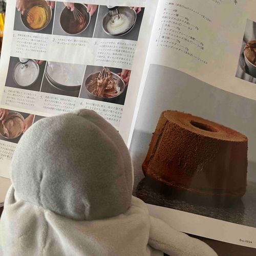 ぺんこもシフォンケーキ作るかー。