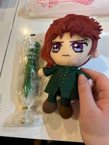 ぬいぐるみとエメラルドロックキャンディ