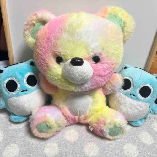 おうちのむーちゃんとそっくりなこがやってきたよ🐻🩷💛
なまえはぷーちゃんにきまったよ✨
むーちゃんもまたクマさんのきょうだいがふえてよろこんでたよ👬💓