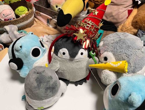 きょうはコウペンちゃんのぺんたがおうちにきて１ねんのたんじょうびだったんだ🥳
いまではりっぱなおにいちゃんだね✨
これからもよろしくね☺️