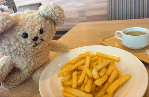 きなこです。ファミレスランチ🍴だよ！
ポテト だいすき！
