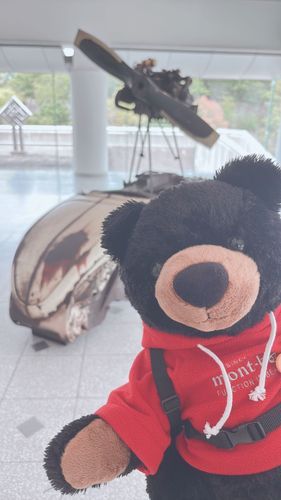 🧸ポラリス こと ぽーちゃんです！ きょうは ままと げいじゅつかんしょう！
…ことばにするのは むずかしいけど げいじゅつって すごーい！