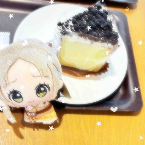 なんですかその顔は。
