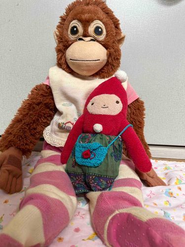 もーさんきょうはおるすばんだって。抱っこしててもらおう❣️❣️