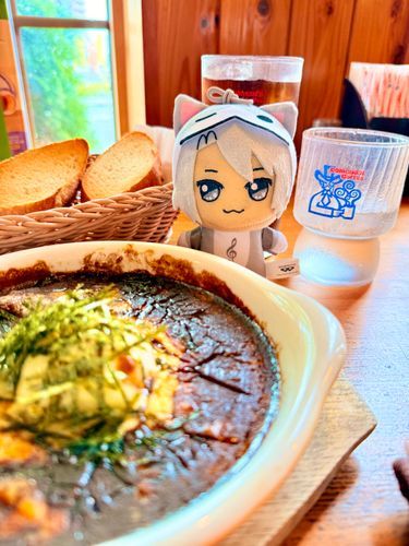 ドンがく🩶
先日のお昼ごはん🍲🥖