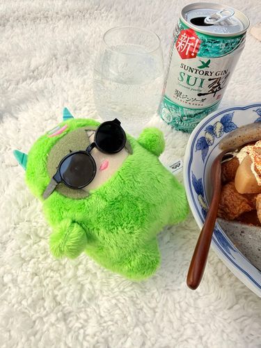 モンやま💚
ややややぁ〜！GW朝から呑むぅ〜！