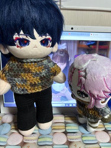 前に豹馬くんに作った靴下レギンス、いい感じ🧦
久しぶりに縫い作業したからすぐほつれるんじゃあないかとヒヤヒヤしていたが杞憂でしたな（* ॑  ॑* ）
靴もそのうち買ってあげたいんだけどサイズがなかなかないのよな…(:3_ヽ)_