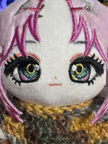 茶々丸ちゃの雪見だいふくみたいなまんまるなお顔たまらん。
お目目にラメ入れてるんだよ。
キラキラくりくりお目目かわゆきやね(*´﹀`*)✨️