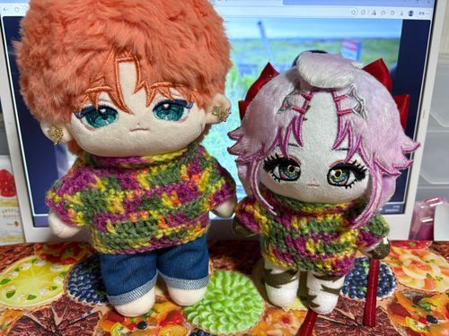 秋っぽい色のぬいセーターに衣替え〜👍👍🩷