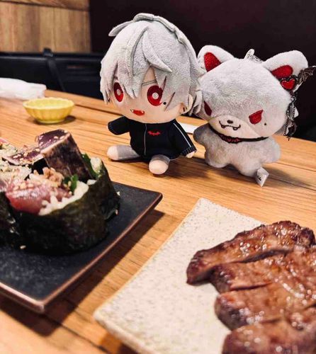 「こっちはカツオ」「かつお」「こっちは牛タン」「ぎゅーたん」