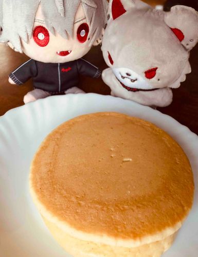 パンケーキ焼いてもらった！すこが
いないうちにシロップかけまくろうぜ！