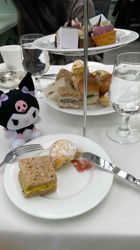 たべさせろ