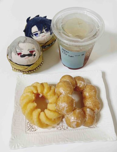 小鳥　新作スタバとミスドだ
丸呑みしなさい