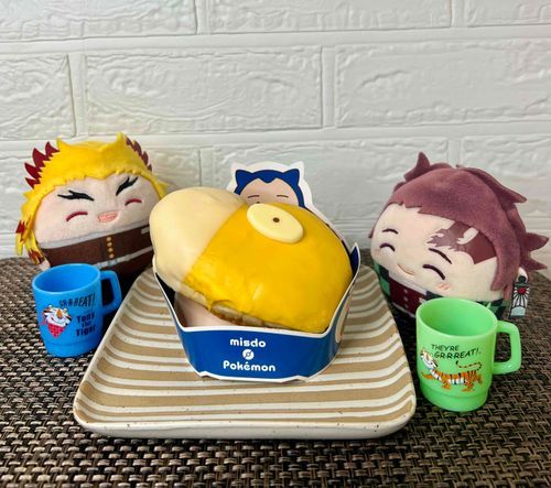 かわいい🍩買ってもらいました。おおきいのでふたりではんぶんこします♪