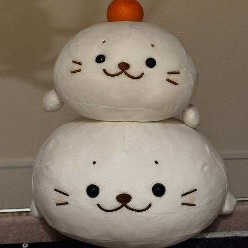 こんにちは。　ボク、もっちりくん！
おともだちの　ベンティくんが　エスェネェス　はじめたから　ボクも
やってみようっと。　ヒトの　ことば　あんまり　じょうずじゃ　ないけど　なかよく　してね！