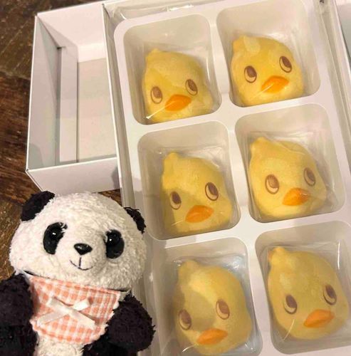 お土産に買ってきてもらった饅頭、かわいい‼️