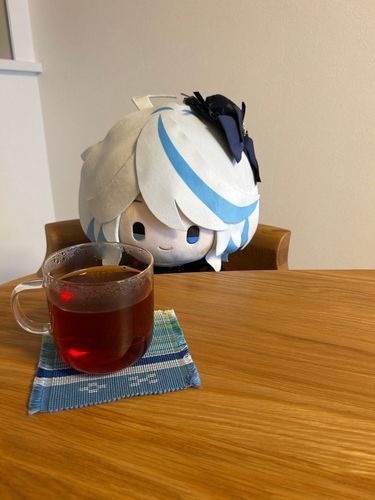 お茶会ですわ〜。