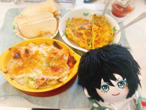 日曜日のおそい朝ごはん...🍞🍳



さっちゃん｢おはよー！...って、もう10時すぎ⏰
管理人さん朝起きるの遅すぎっすよぉ( ･᷄ὢ･᷅ ;)｣

いやぁーいい匂いがしてきて、起きましたね(  ˙-˙ )ゝ~°

さっちゃん｢それもはや冬眠明けのくまっすよ！🐻｣

チーズうま...₍ ᐢ. .ᐢ ₎