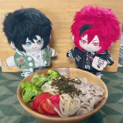 ☀︎″おそよう″の朝ごはん🥣
さっちゃん「あ、管理人さん、おはようっすー!☀
ごはんできてるっすよ!」
つかさ「もはや昼前なんだよな。″おそよう″だぜ。
まぁこれ食って目ぇ覚ませよ。」
久しぶりの浮上😇投稿等疎かになってしまいましてすみません_(:3」∠)_
月末は毎度恒例のバタバタな管理人です😂
いつのまにやら7月も目前だし、
あっという間に夏になっちゃうなぁ...体調に気をつけて過ごしましょうっ🥗(*´༥`*)