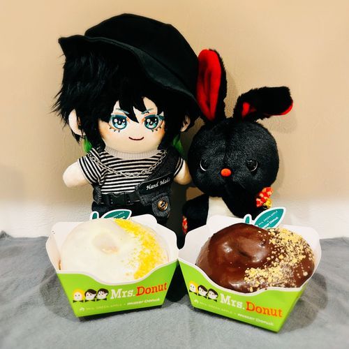 🍎🍩なかよくはんぶんこ🍩🍎
さっちゃん「このコは、管理人さんがoffの日に一目惚れして連れて帰ってきた、うさぎのくろまめちゃんっすよ🐰♪
いっしょにドーナツたべようね〜!(´,,•ω•,,)🍩」