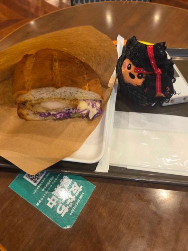 サンドイッチ美味しそう。
具だくさんでボリューム満点でした(*^-^)