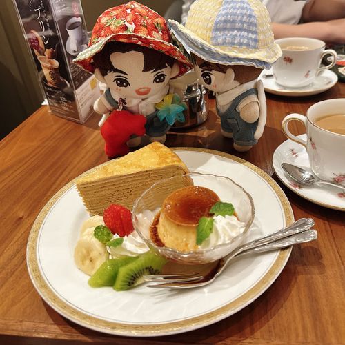 美味しいコーヒーと美味しいコーヒーミルフィーユたべたぬ😋☕️