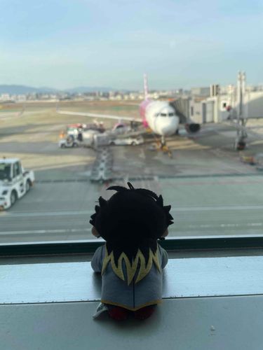 飛行機初めてなんすよね…ドキドキっす。