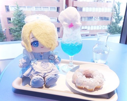 クリームソーダと ドーナツだよ〜！🍩