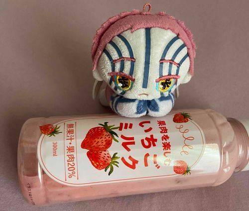 いちごみるくははぐののみものなの